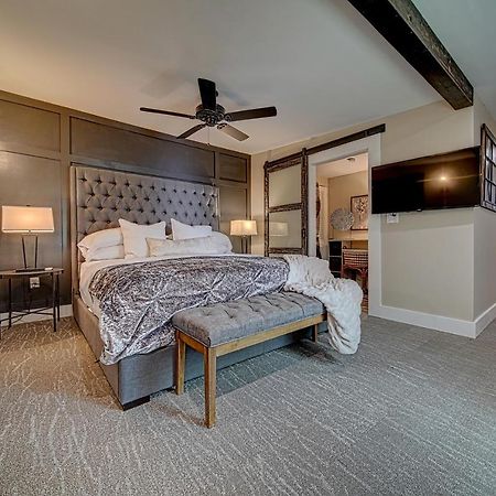 Town Square Retreat Apartment Blairsville Bagian luar foto