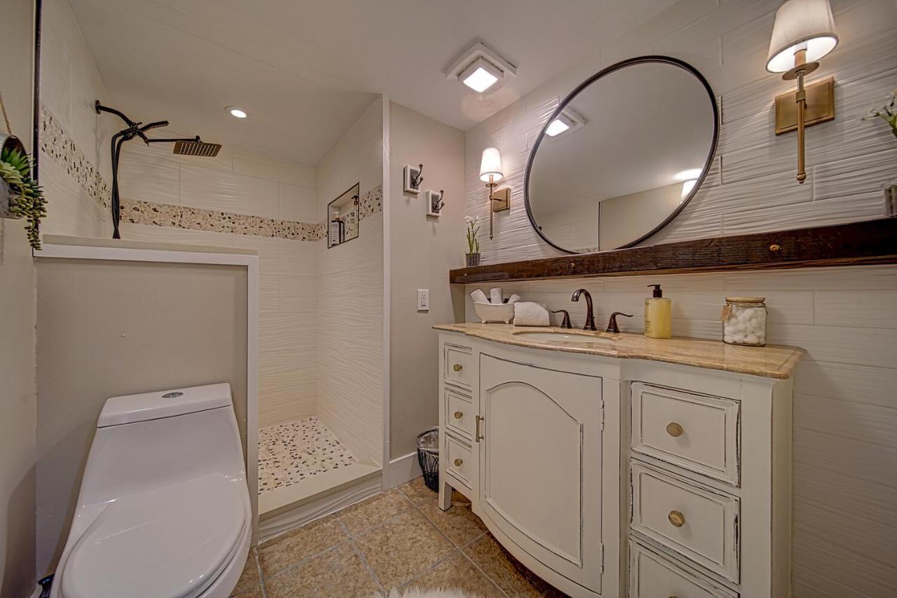 Town Square Retreat Apartment Blairsville Bagian luar foto