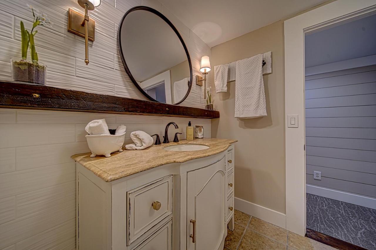Town Square Retreat Apartment Blairsville Bagian luar foto